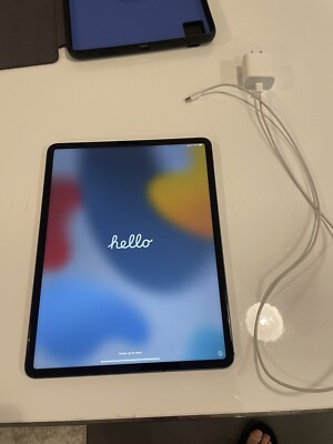 Apple iPad Pro 5th Gen 2TB, Wi-Fi + 5G (Unlocked), 12.9 in