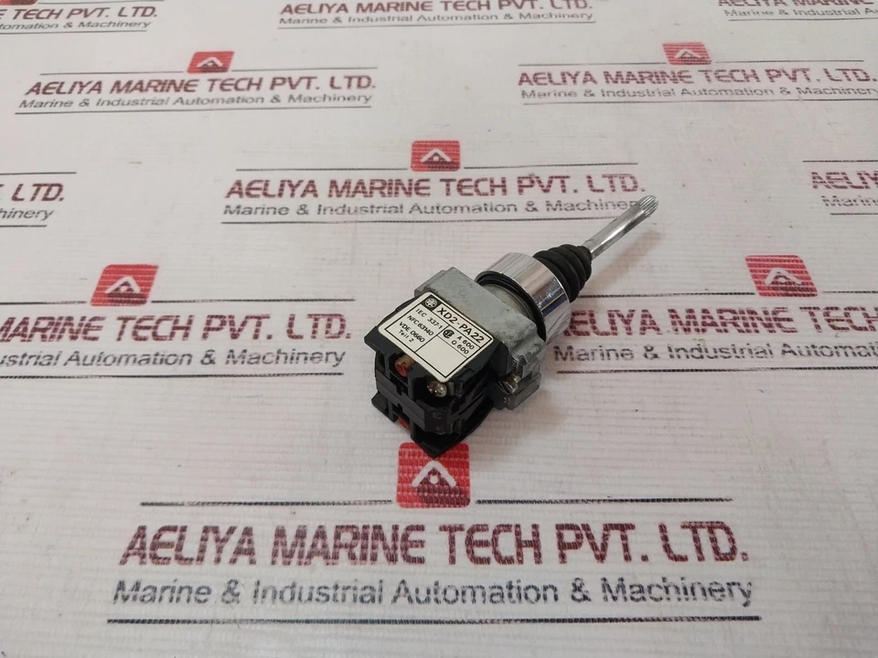 Telemecanique XD2-PA22 Joystick Controller - Image 4 of 4