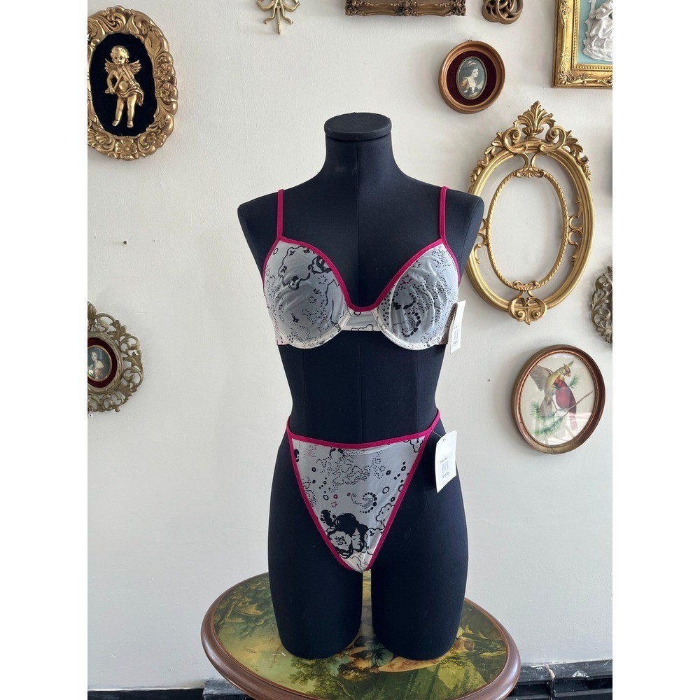 VTG Calvin Klein 2000 Paisley Bra Thong Set NWT Pink White Y2K 36B Large