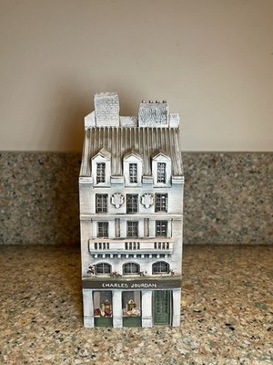 Gault France Charles Jourdan Paris Boutique Building Figurine 5.5 