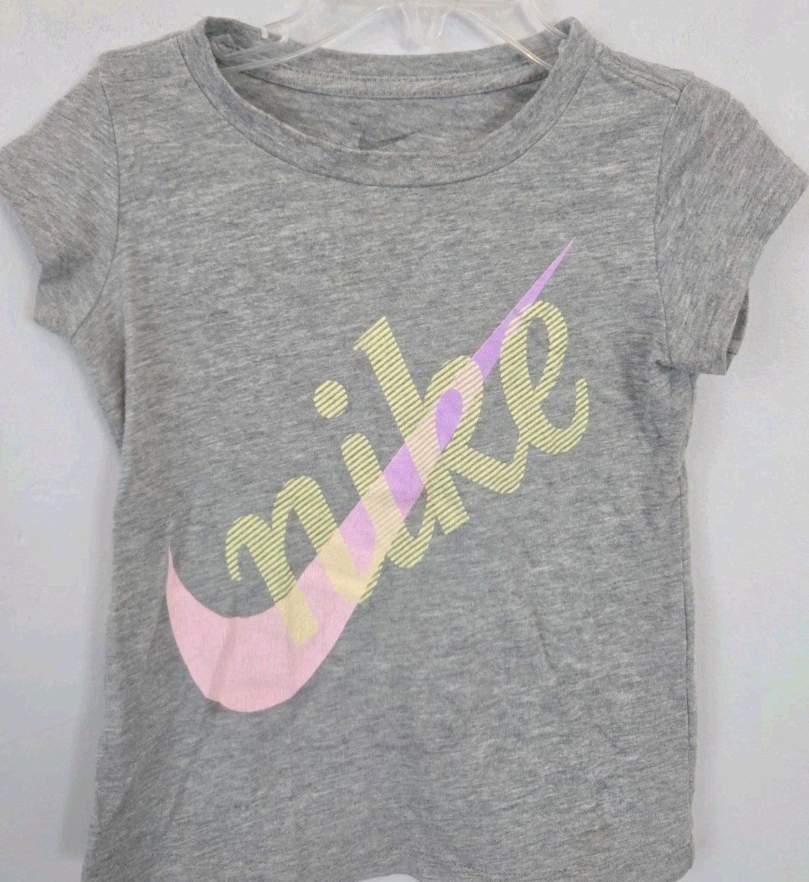 Nike Girls 4T Gray T-Shirt Logo Graphic Short Sleeve Toddler Tee Pink Yellow