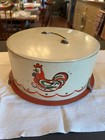 Vintage Decoware Metal Rooster Cake Carrier — photo 3
