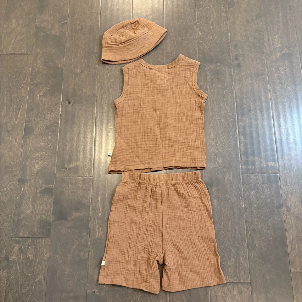 Bearpaw Kids 3 Piece Outfit Set 4T Muslin Tank Shorts Hat Bear Patch Toddler - Image 4 of 4