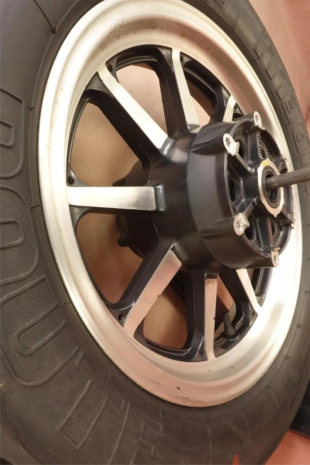 Задний обод шины PIRELLI 2004-2007 Yamaha Road Star XV1700 130/90-16 - Изображение 4 из 4