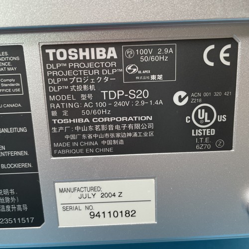 Portable Toshiba TDP-S20 DLP Projector HDMI-adapter Conference HD 1080i bundle - Picture 2 of 12