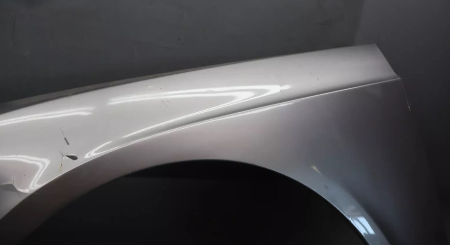 *Damage* Silver Bentley Flying Spur left driver fender (wing) Part No 3w5821105F