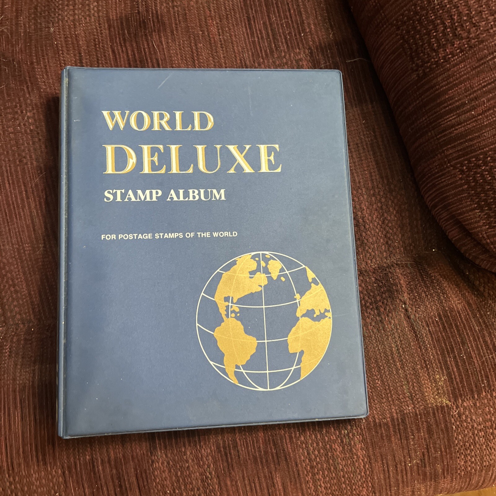 Canadian Wholesale Supply World Deluxe Stamp Binder WILL Come W/50 US And 50 WS