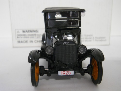 Lot of 2- 1931 Ford Model A Roadster & 1925 Ford Model T Runabout Die Cast Cars - Picture 5 of 14