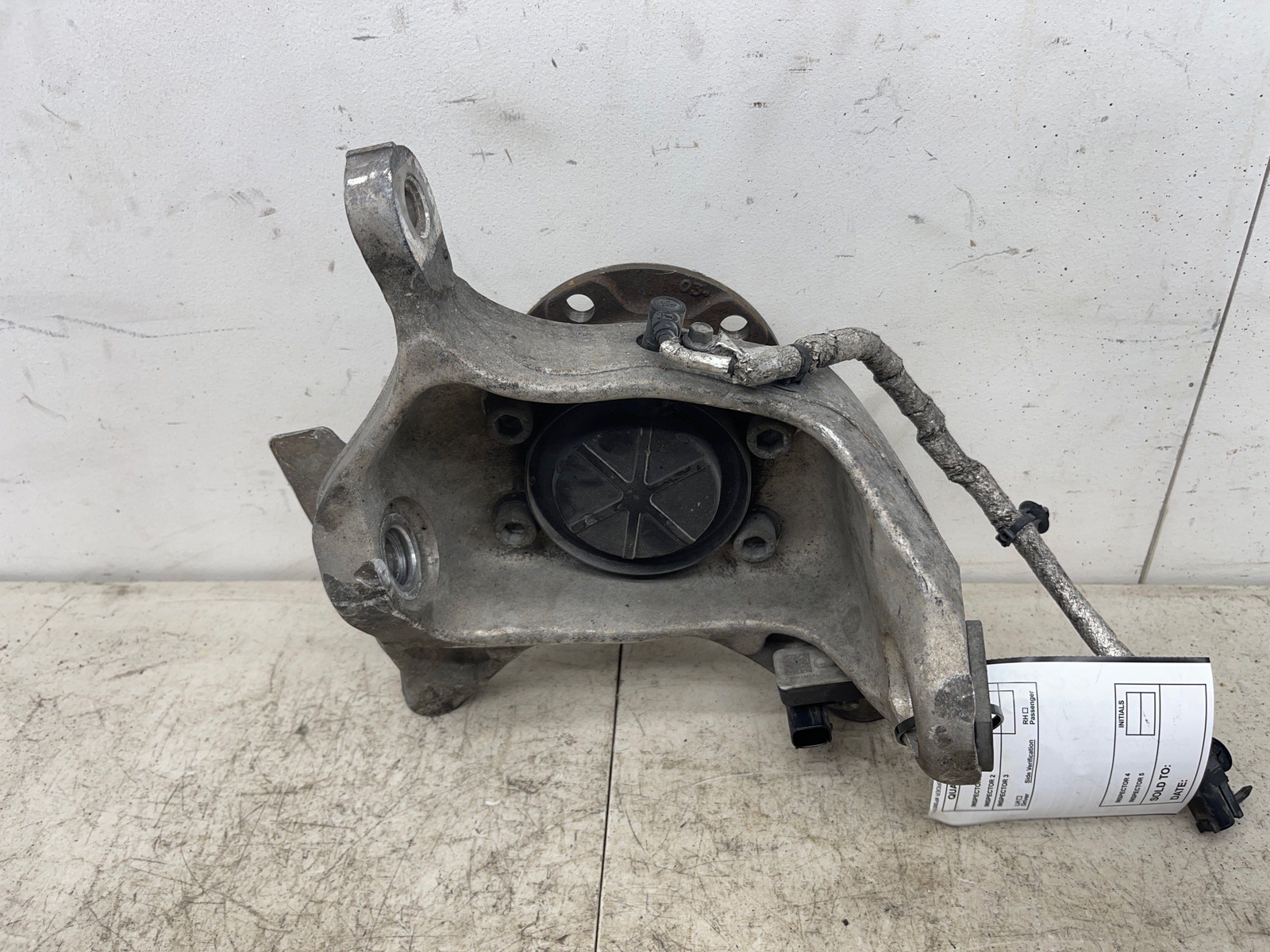 2020-2023 MCLAREN GT FRONT RIGHT SPINDLE KNUCKLE WHEEL BEARING HUB OEM 2021 2022