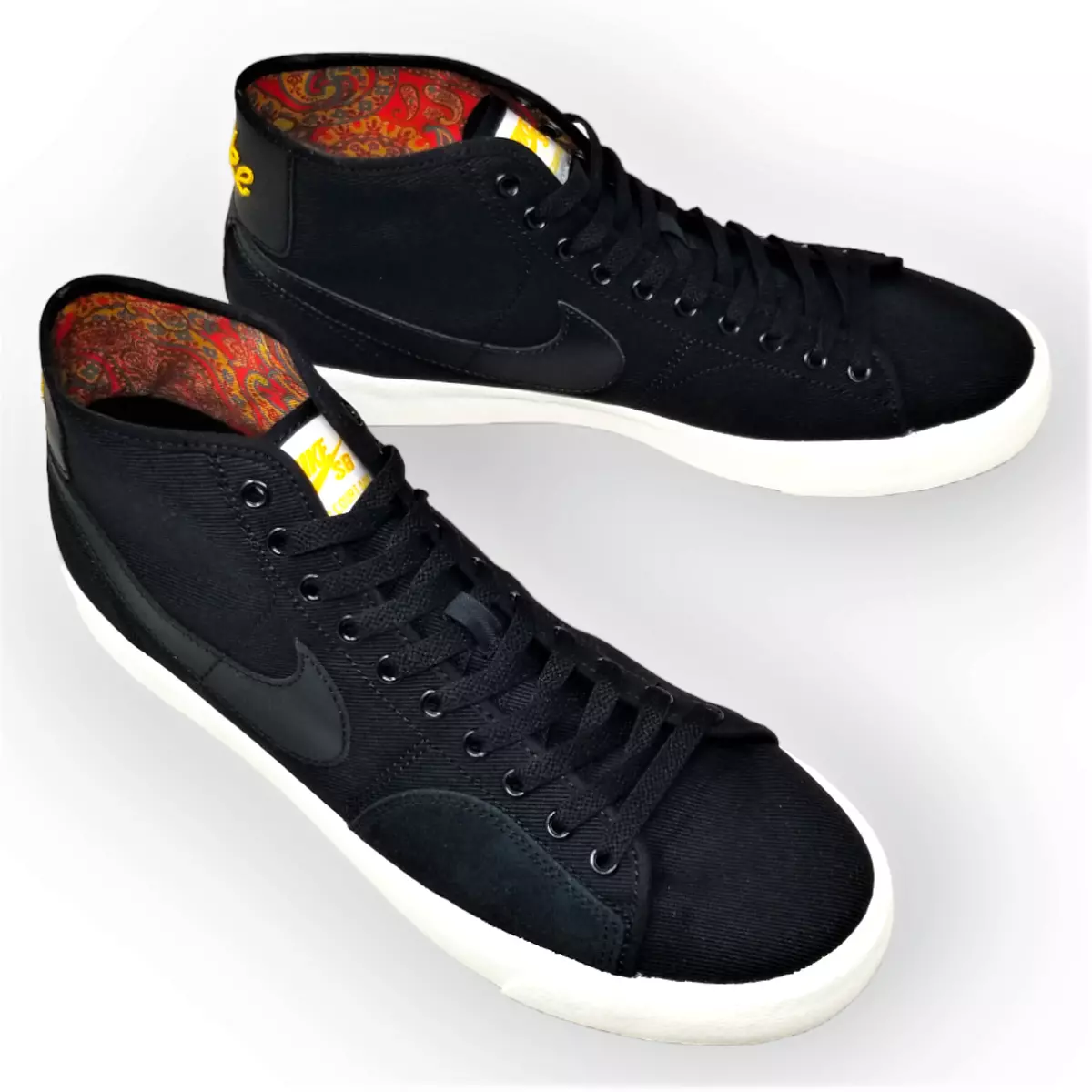 Nike SB BLZR Court Mid Premium Black Sail Skate Shoes Unisex