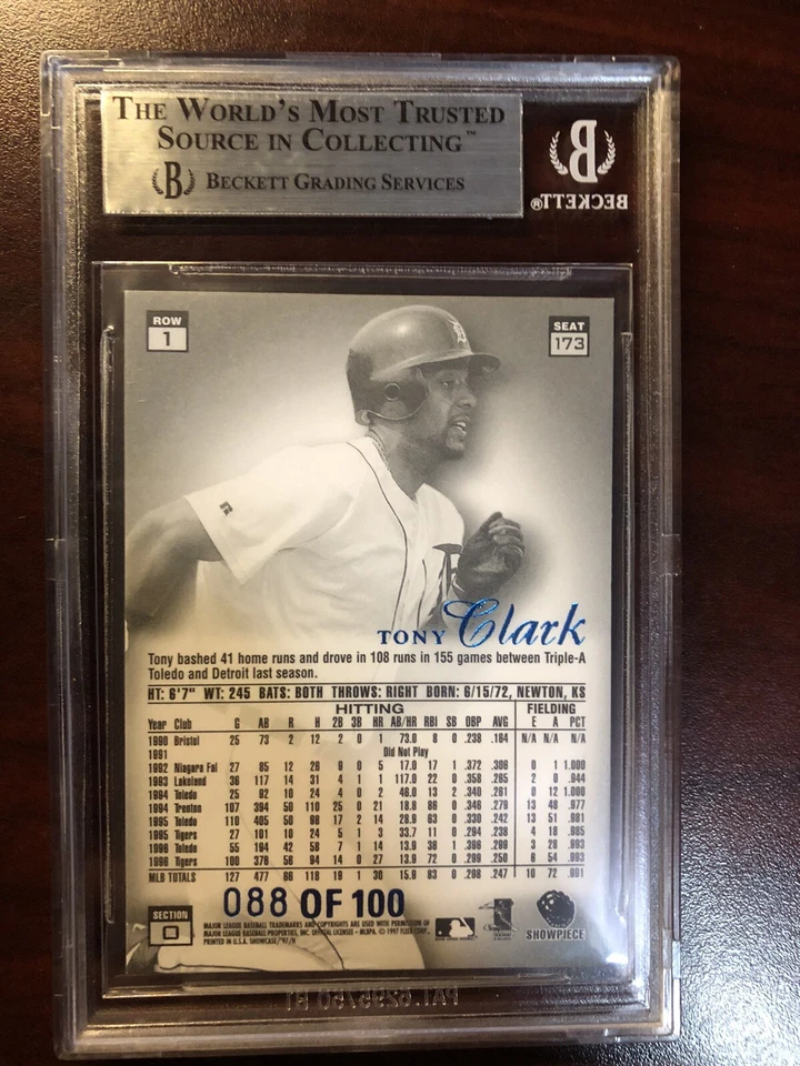 1997 FLAIR SHOWCASE ROW 1 LEGACY COLL #173 TONY CLARK TIGERS SP #/100 BGS 9 MINT - Image 2 of 2