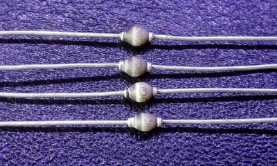 4x Diode Standard-Gleichrichter 1N5059G 200V/2A (Lagerbestand, neu)