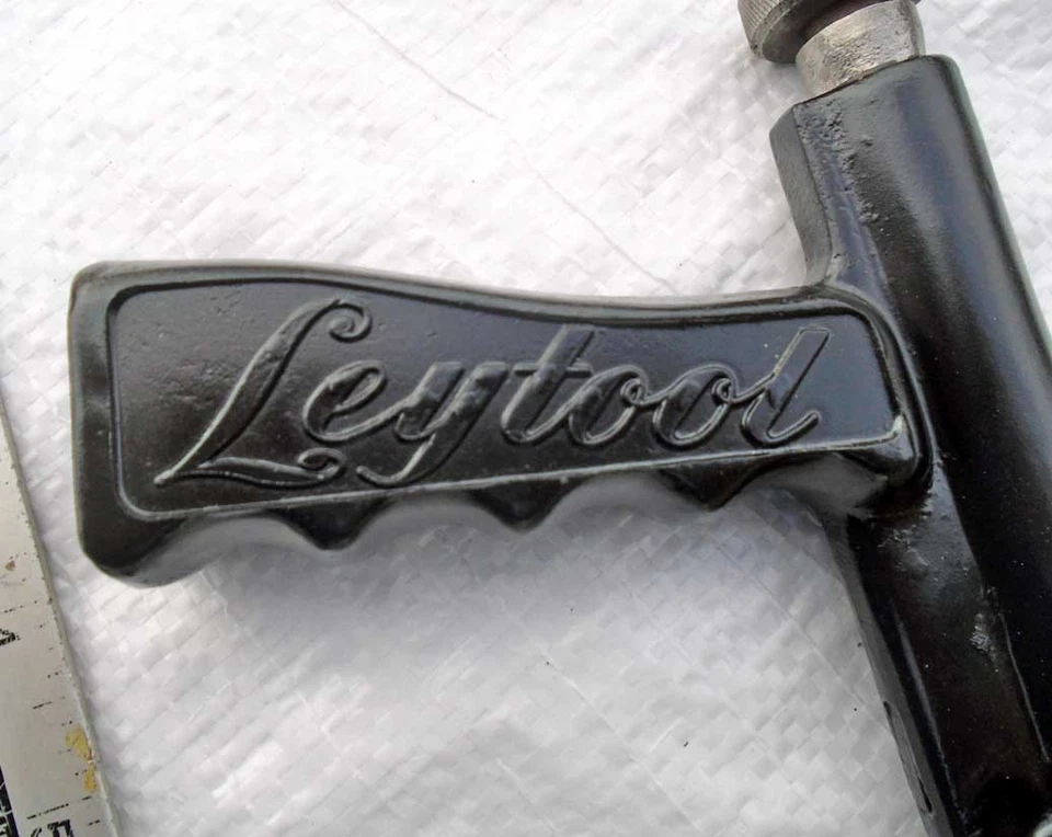 Early Vintage Rare Alloy Spring Loaded Hack Saw by LEYTOOL Refurbished Old Tool - Image 3 of 4