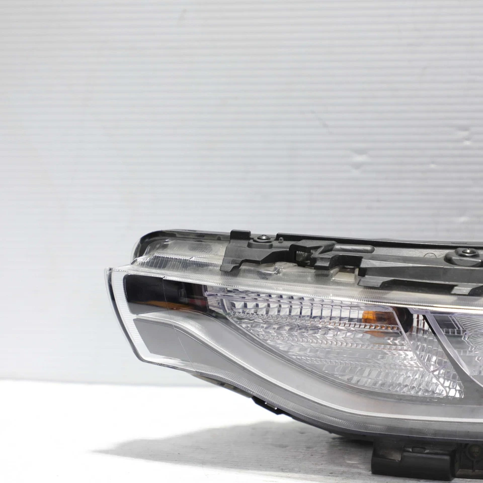 2020-2022 Kia Soul Upper Incandescent Left Side Turn Signal Park Light OEM - Image 3 of 4