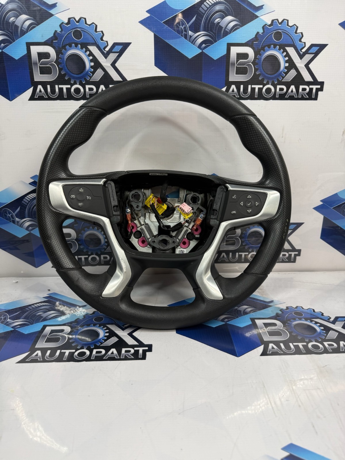 2021-2022 GMC ACADIA DRIVER SIDE STEERING WHEEL RING 84809523 OEM