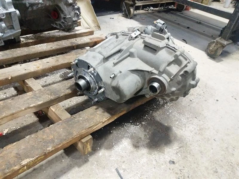 Chevrolet Silverado 1500 2018 caja de transferencia 2664242 Foto 2 de 4