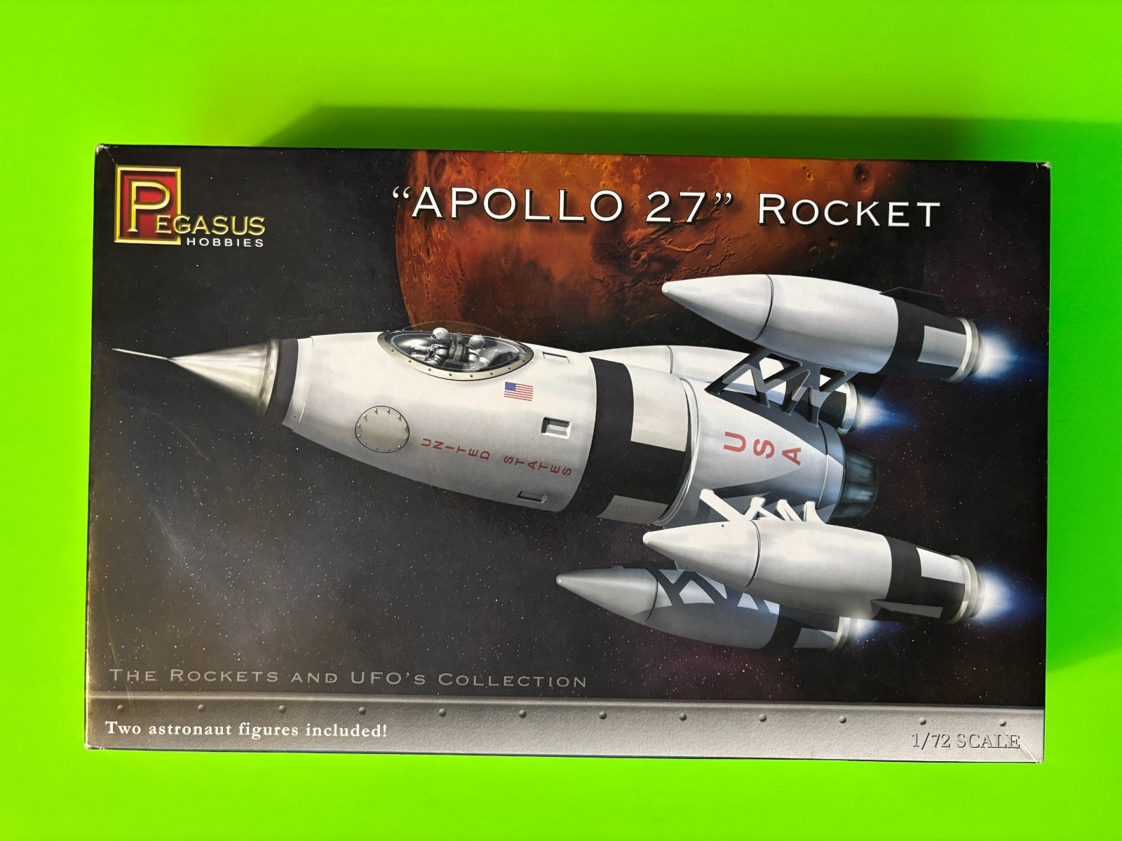 APOLLO 27 SPACESHIP MODEL KIT PEGASUS 1/72 SCALE NEW IN OPEN BOX COOL LOOK!!