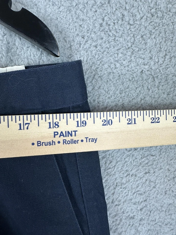 Calça Dockers cáqui masculina 38x32 azul marinho ajuste clássico plissada sem rugas sarja - Imagem 4 de 4