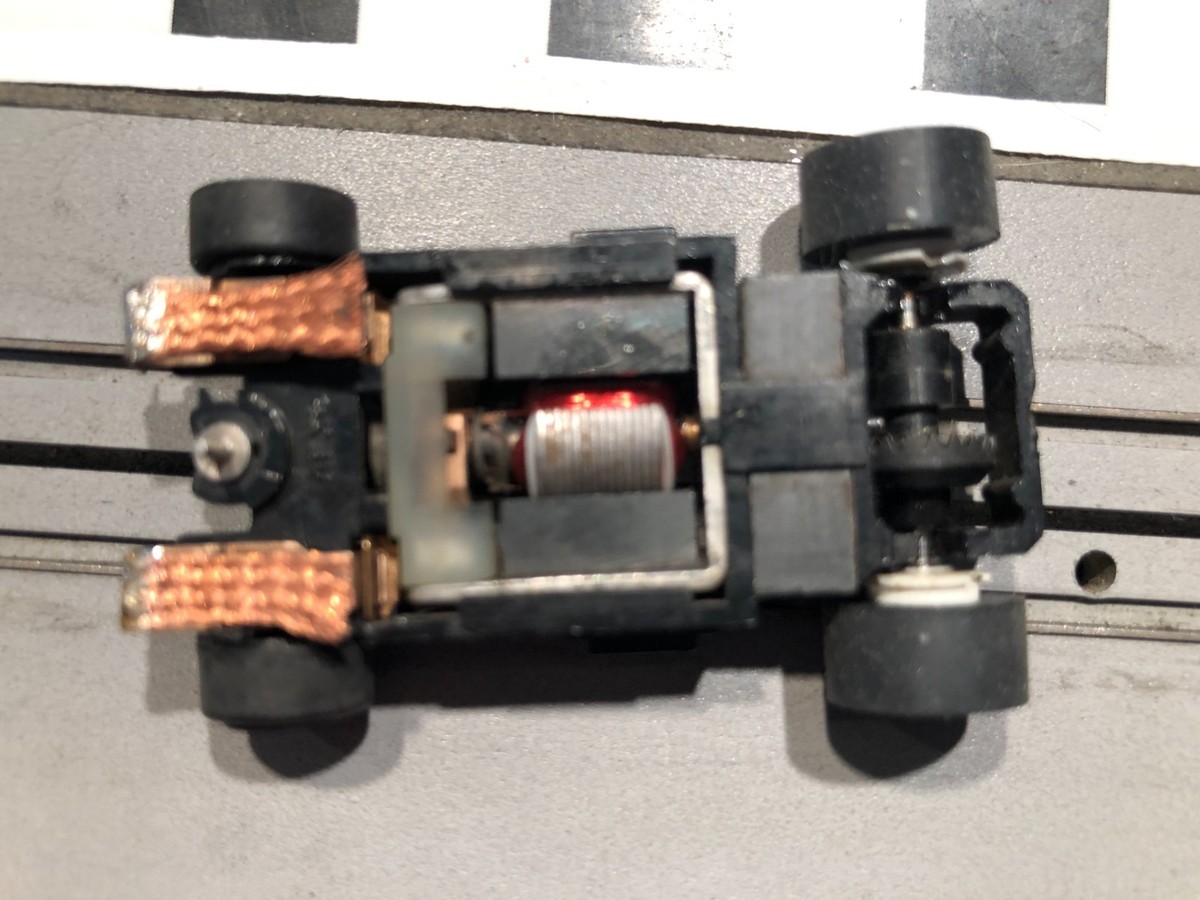 HO slot car FAST 18.2 MPH, Tomy/AFX Turbo chassis braided pickups