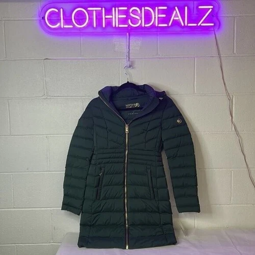 Nuovo cappotto imbottito Michael Michael Kors impacchettabile verde smeraldo con cappuccio logo XS