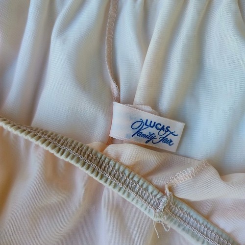 Vintage VANITY FAIR Lucas Half Slip Pink Petticoat nylon Under Skirt Lace Sz M - Picture 7 of 9