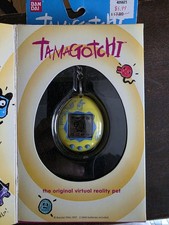 Vintage Gen 1 Tamagotchi New in Original Box 1996 - 1997  #1800 Yelow And Blue