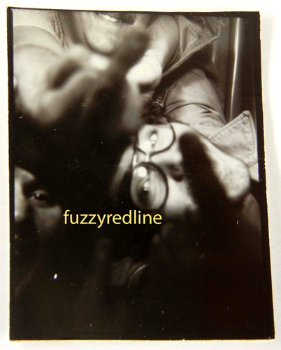 Cabina fotografica vintage anni 80 arcade PHOTOBOOTH GIOVANI UOMINI volti divertenti DAI IL DITO—5
