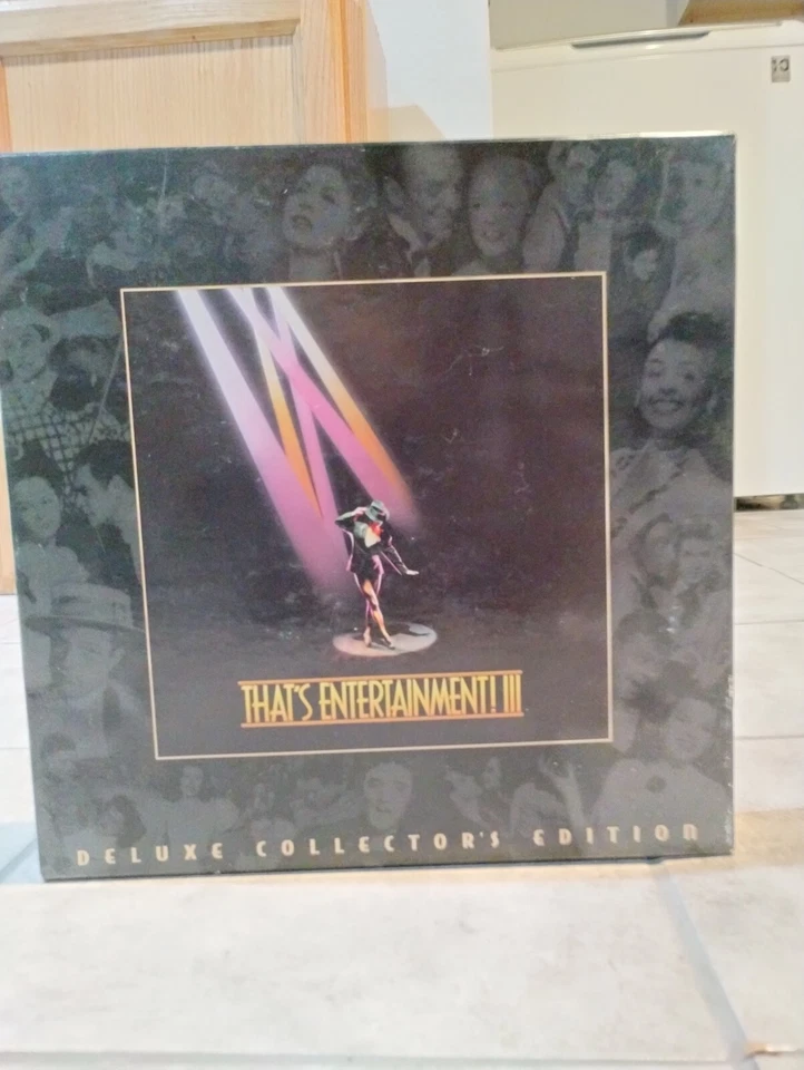 THAT'S ENTERTAINMENT! III COLLECTOR'S EDITION BOXED SET - Image 4 of 4