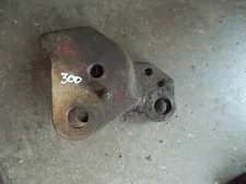 Farmall 300 IH Tractor ORIGINAL 2pt quick hitch lift cylinder bottom mount brack