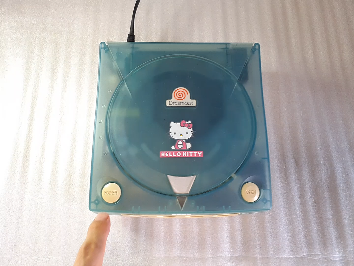 Sega Dreamcast console Hello Kitty Blue set New Battery HKT-3000