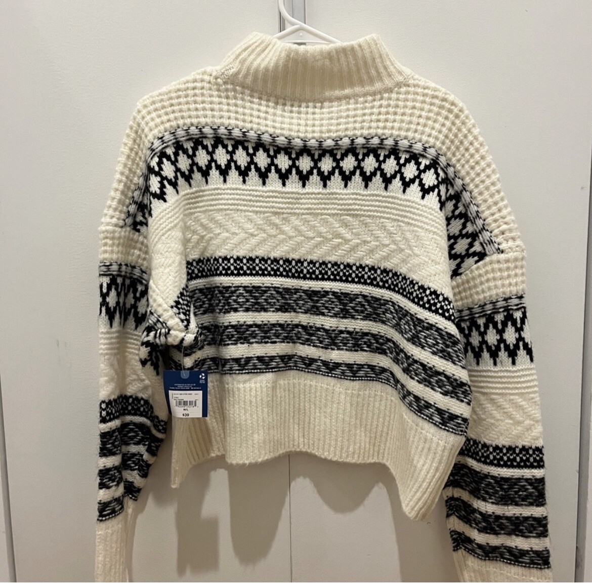 Arizona Jean Co Women's Cable Knit Sweater Black White Arizona Jean Co Women's Cable Knit Sweater Black White