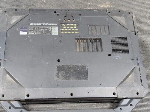 Dell Laptop for Parts - Not Working, No Accessories - Picture 13 of 15