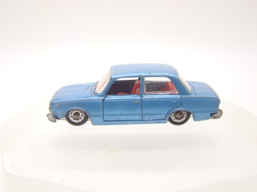 Miniature Penny Fiat 124 1966 - N°201D - 1/66 - Politoys - Collection