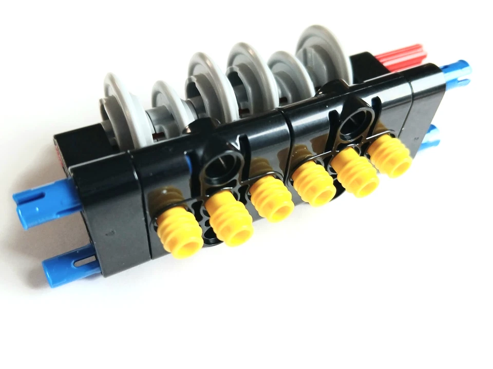 NEW Genuine Lego Technic 6 cylinder small engine - Image 2 of 4