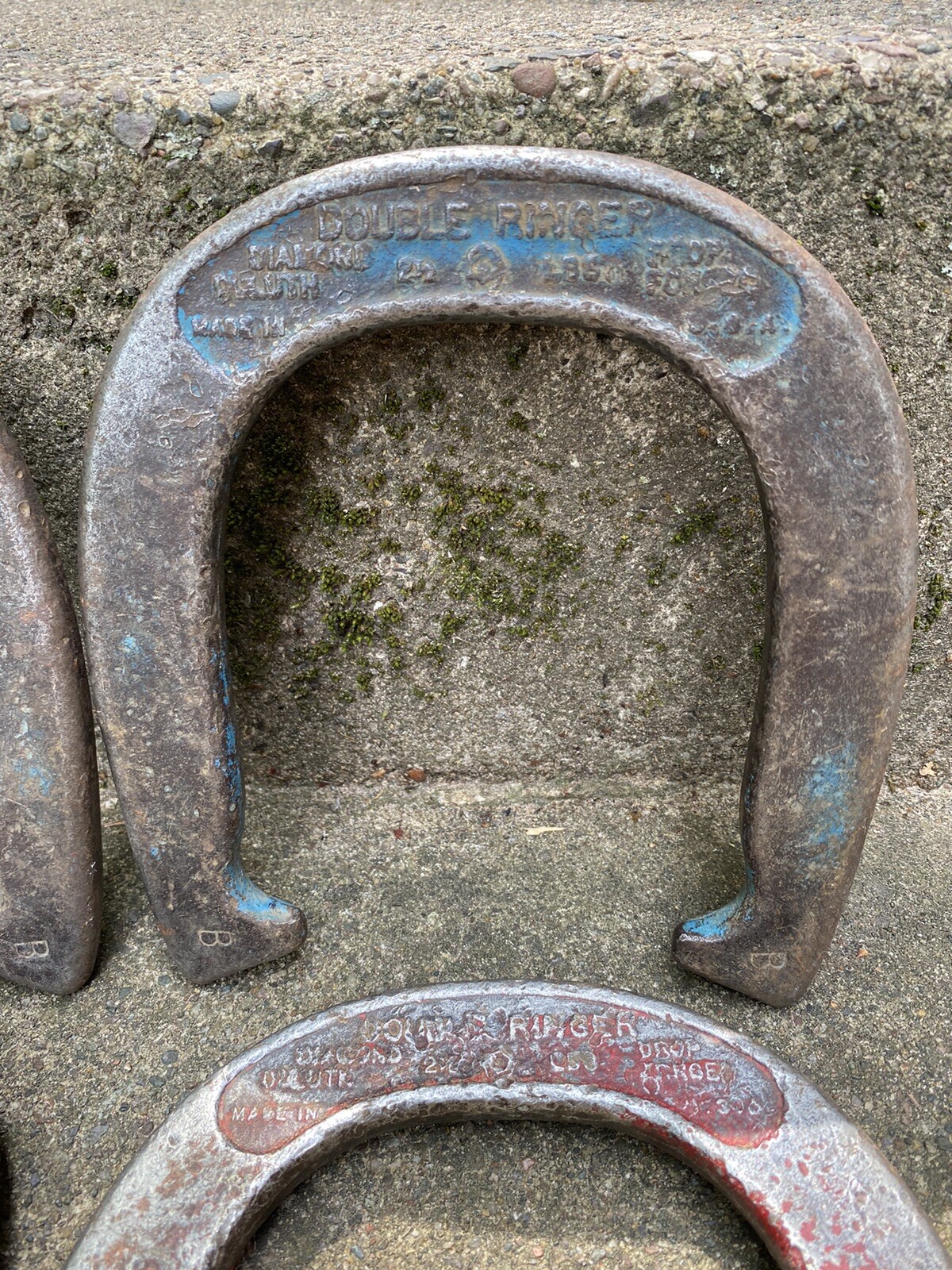 VINTAGE SET OF 4 PROFESSIONAL SUPER RINGER PITCHING HORSESHOES DULUTH