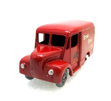 1957 Matchbox Lesney 47 1 Ton Trojan Van Brooke Bond Tea 1/75  Scale - (4043)