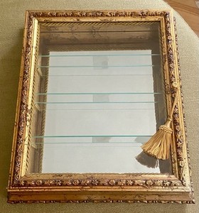 Italy HORCHOW Creazioni Artistiche Gold 17.5 Wall Curio Mirrored Display Cabinet