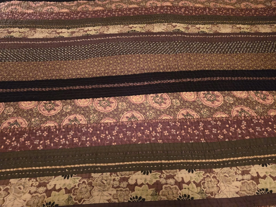 ¡Preciosa colcha nueva tamaño king multicolor! Foto 4 de 4