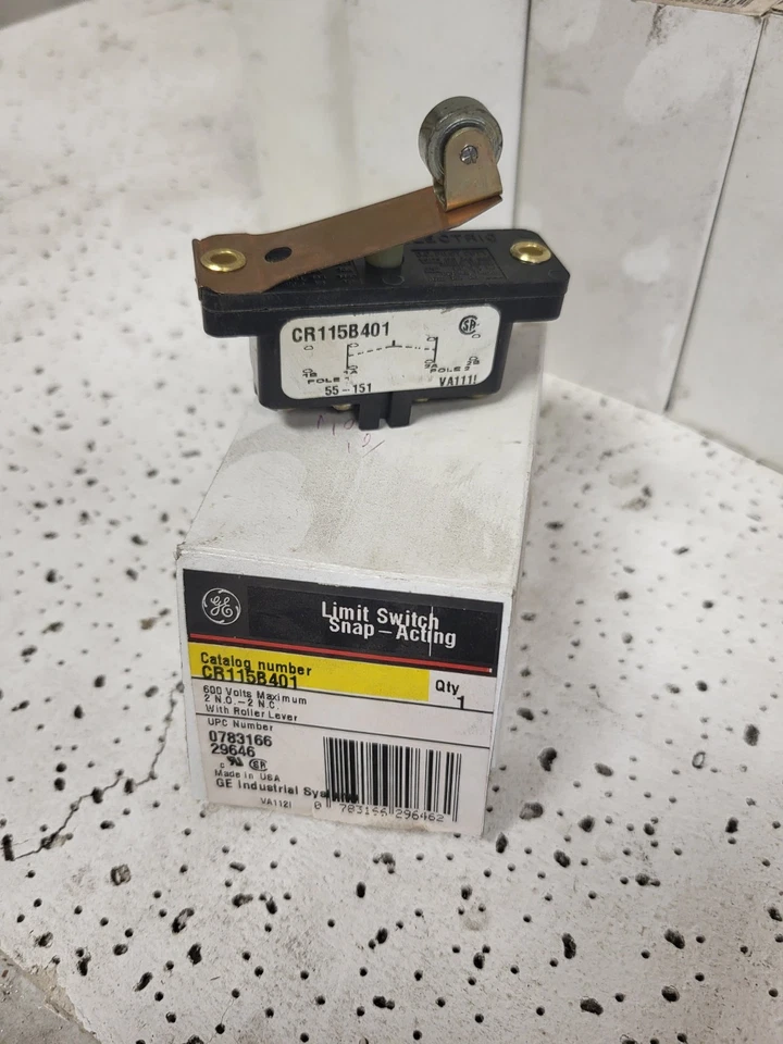 GE CR115B401 ENDSCHALTER SCHNAPPWIRKEND MIT ROLLENHEBEL 600V 2N.O.-2N.C.