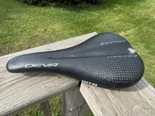 Woman’s Bike Saddle Titanium Rails