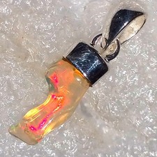 Natur Opal ECHTER Opal Kristallopal Welo Anhänger 925 Silber roh TOP AAA