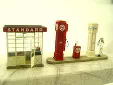 ESSO STANDARD  Tankstelle  -  Fertigmodell Artitec HO in 1:87 -  387634  #E