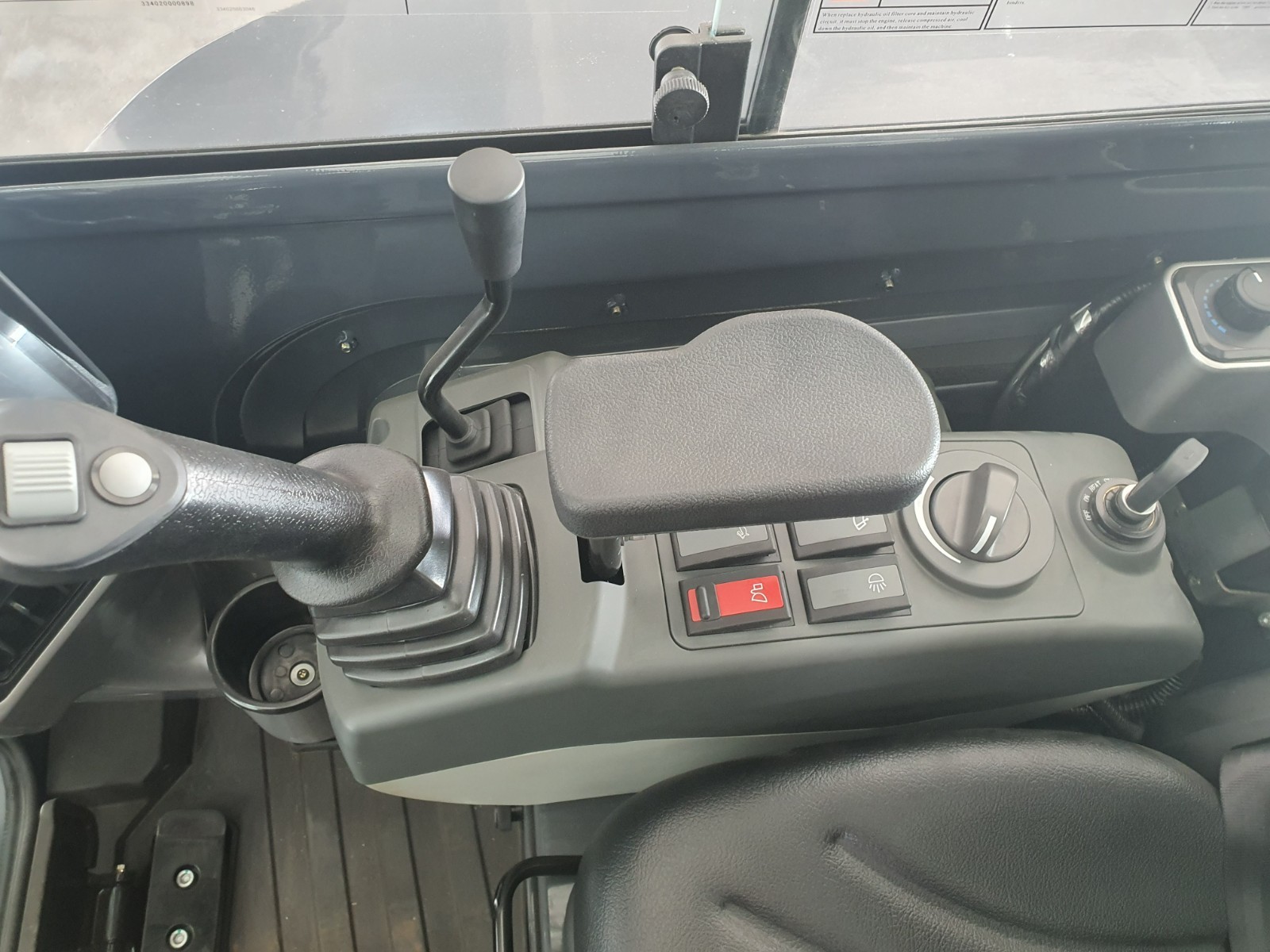 CFG 40UF Mini Excavator 4 Ton Digger 25HP Diesel Kubota Engine Hydraulic Thumb