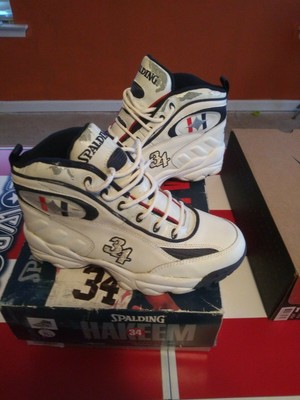 spalding basketball shoes