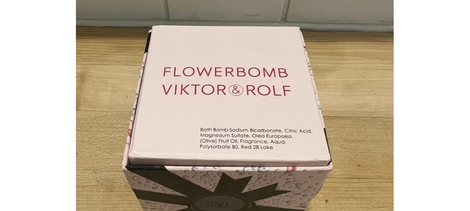 Ltd Ed Brand New Boxed Flowerbomb Bathbomb by Viktor & Rolf Discontinued! - Image 3 of 3