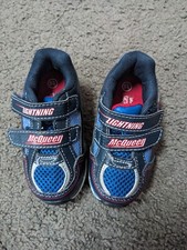 Disney / Pixar Cars Lightning McQueen Size 5 1/2 Toddler Sneakers / Shoes