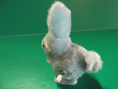 Wind-Up Collectible Furry Bunny 4"in Russ 1980"s "Dirt Spots" - Picture 5 of 8