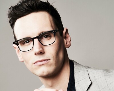 CORY MICHAEL SMITH  8x10 PHOTO *