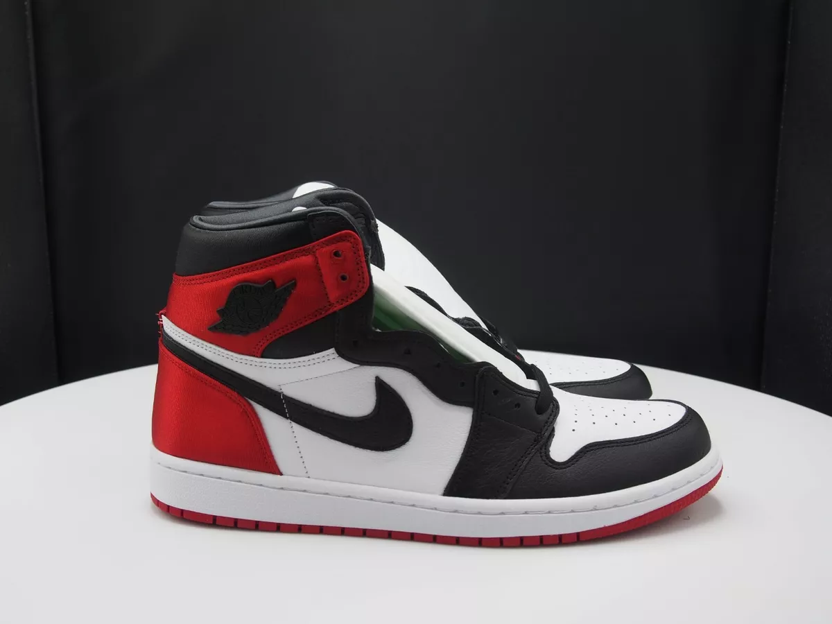 Jordan 1 deals satin black toes