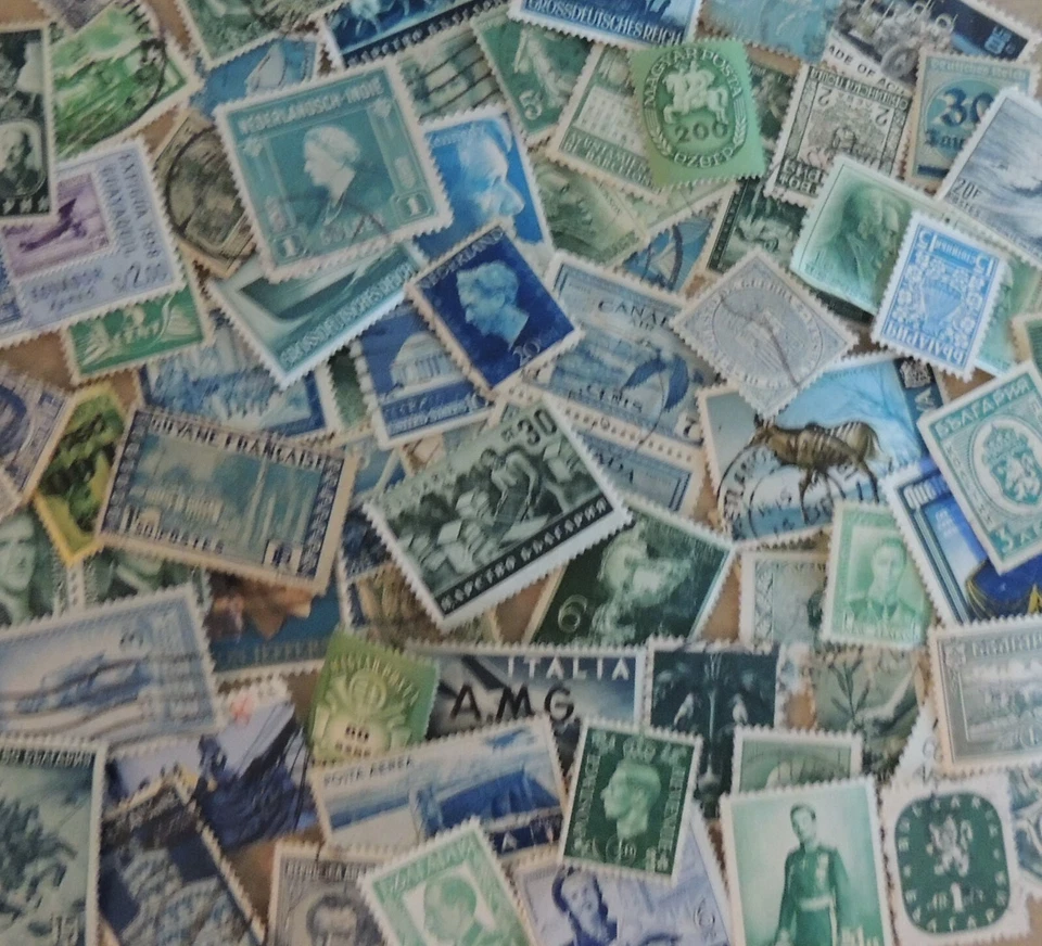 100 estampillas postales antiguas AZUL, VERDE AZULADO EE. UU. y el mundo USADAS fuera de papel artesanías etc. Foto 2 de 4